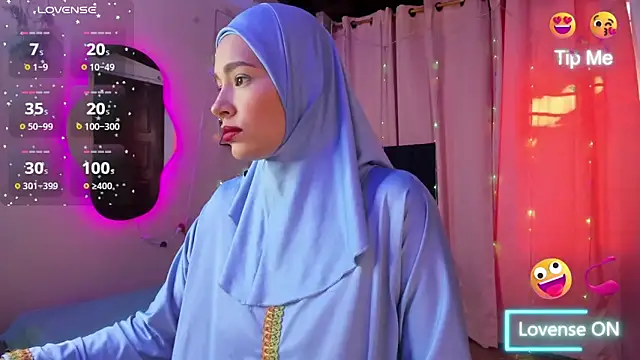 Snapshot of ShanaJamil chatting on 10, 10, 2025 ShanaJamil online show from 10, 10, 2025