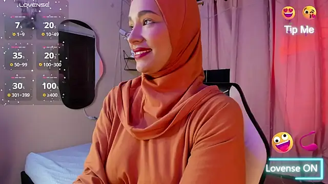 Snapshot of ShanaJamil chatting on 21, 10, 2025 ShanaJamil online show from 21, 10, 2025