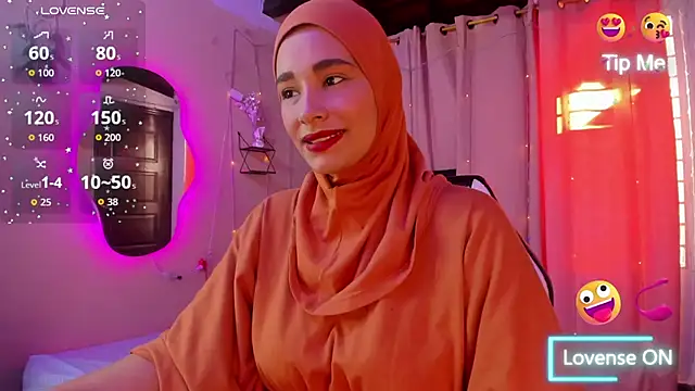 Snapshot of ShanaJamil chatting on 28, 10, 2025 ShanaJamil online show from 28, 10, 2025