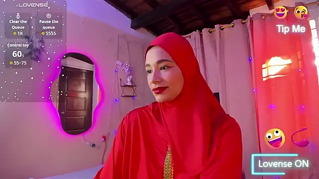 Snapshot of ShanaJamil chatting on 29, 10, 2025 ShanaJamil online show from 29, 10, 2025