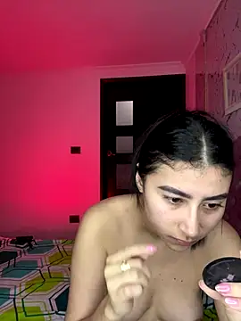 Isabella Montoya online show from 28, 10, 2025