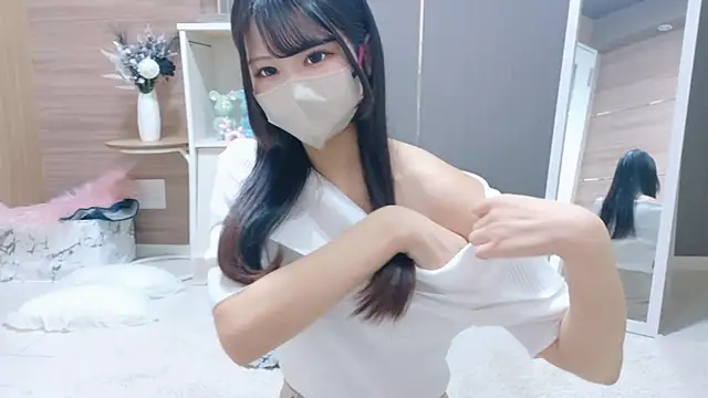 Snapshot of Ruru-shuv chatting on 27, 9, 2025 Ruru-shuv online show from 27, 9, 2025
