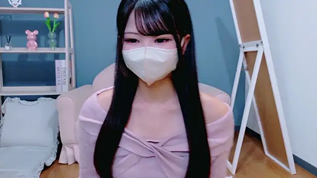 Snapshot of Ruru-shuv chatting on 1, 10, 2025 Ruru-shuv online show from 1, 10, 2025