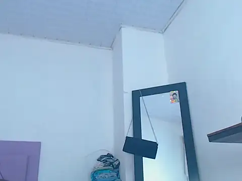 whitneytt online show from 18, 11, 2025