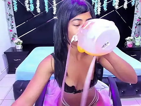 Zoe Browns  online show from 9, 11, 2025