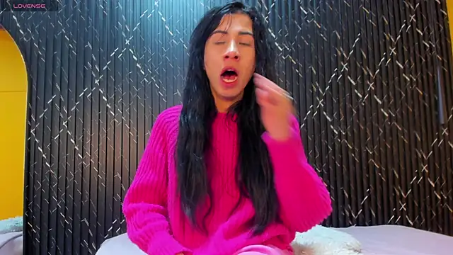 Snapshot of Miss_Ariaa chatting on 12, 10, 2025 Miss Ariaa online show from 12, 10, 2025