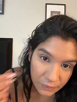 Lyria Diamond online show from 26, 10, 2025