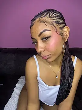 Snapshot of PrettyTiana_ chatting on 15, 11, 2025 PrettyTiana online show from 15, 11, 2025