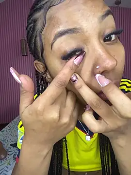 Snapshot of PrettyTiana_ chatting on 20, 11, 2025 PrettyTiana online show from 20, 11, 2025