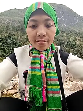 -Miu-98 online show from 17, 12, 2025