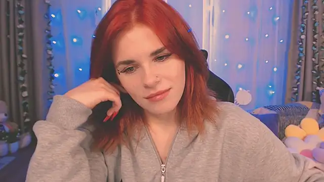 AlissaKiss1 online show from 5, 11, 2025