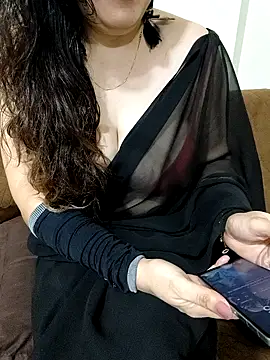 Snapshot of sassy_aly007 chatting on 11, 10, 2025 sassy aly007 online show from 11, 10, 2025