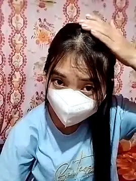 Snapshot of Damhan12 chatting on 18, 11, 2025 Damhan12 online show from 18, 11, 2025