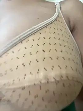 Snapshot of vidhi_00 chatting on 30, 10, 2025 vidhi 00 online show from 30, 10, 2025