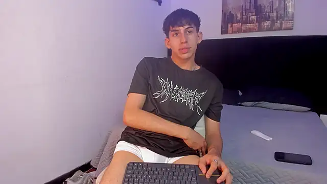 Aaron Spencer13 online show from 28, 10, 2025