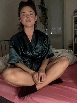 Snapshot of Mia_Winters chatting on 24, 10, 2025 Mia Winters online show from 24, 10, 2025