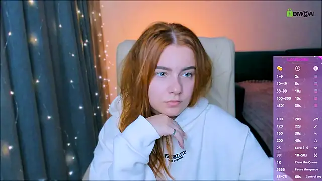 Snapshot of red__dizzy chatting on 18, 10, 2025 red dizzy online show from 18, 10, 2025