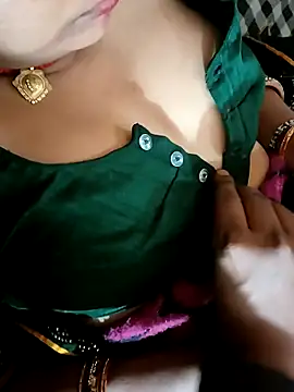 Snapshot of monarani5986 chatting on 9, 2, 2026 monarani5986 online show from 9, 2, 2026