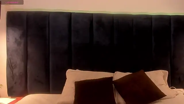 LiilyAdams online show from 2, 3, 2026