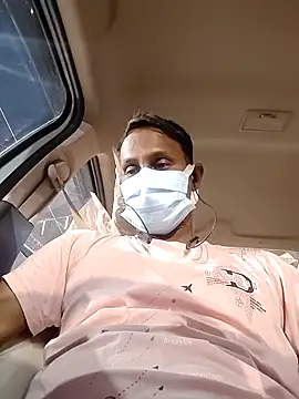 Snapshot of lickingspecilist chatting on 4, 10, 2025 lickingspecilist online show from 4, 10, 2025