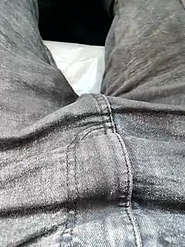 Snapshot of lickingspecilist chatting on 5, 11, 2025 lickingspecilist online show from 5, 11, 2025