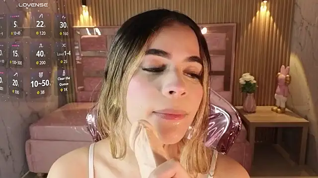 Snapshot of lilith4_s chatting on 20, 3, 2026 lilith4 s online show from 20, 3, 2026