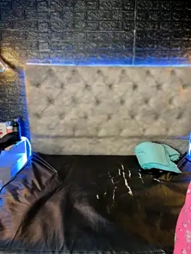 Isabella-Teen online show from 5, 10, 2025