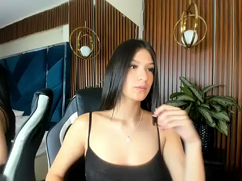 AggathaSanders  online show from 19, 9, 2025