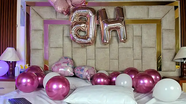 AggathaSanders  online show from 26, 10, 2025