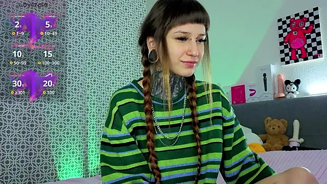 Snapshot of LilithPoison chatting on 19, 2, 2026 LilithPoison online show from 19, 2, 2026