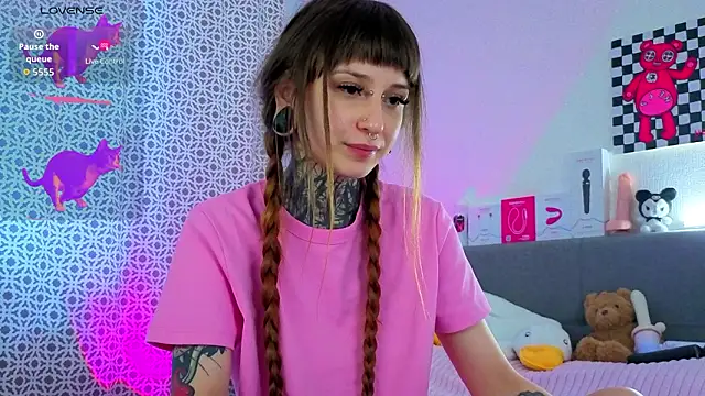 Snapshot of LilithPoison chatting on 6, 3, 2026 LilithPoison online show from 6, 3, 2026