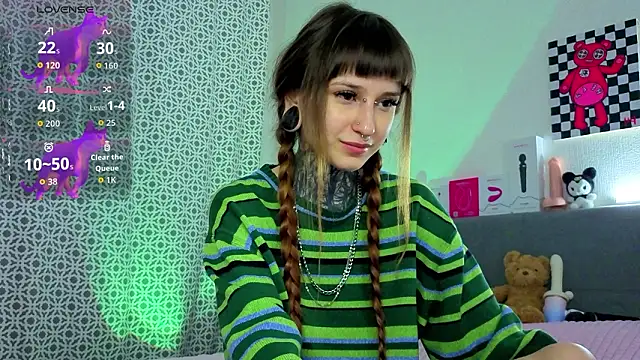 Snapshot of LilithPoison chatting on 6, 3, 2026 LilithPoison online show from 6, 3, 2026