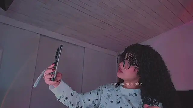 missvaneblake online show from 3, 12, 2025