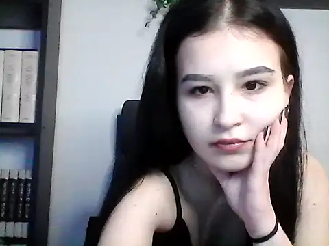 Nina Blis online show from 4, 2, 2026