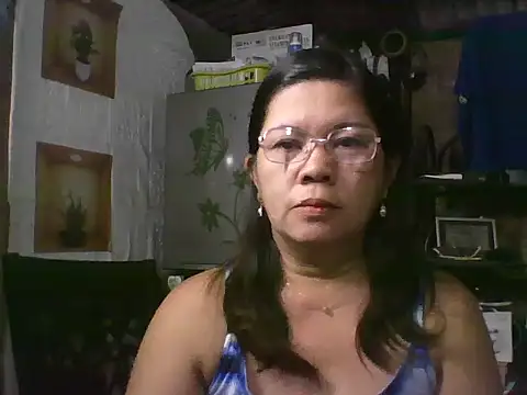 Snapshot of asian_bhebs1 chatting on 18, 10, 2025 asian bhebs1 online show from 18, 10, 2025