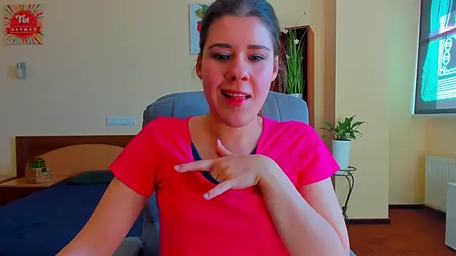 Snapshot of Joannia chatting on 5, 10, 2025 Joannia online show from 5, 10, 2025