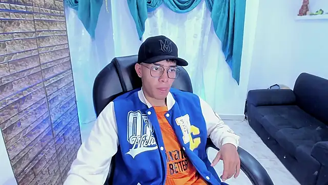 Hunteer Boy online show from 30, 9, 2025