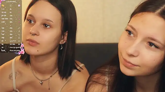 GabrielleLynchard online show from 18, 10, 2025