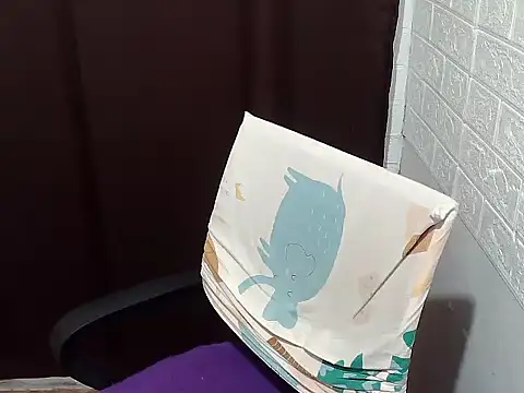 Snapshot of SexyCathy03 chatting on 29, 10, 2025 SexyCathy03 online show from 29, 10, 2025