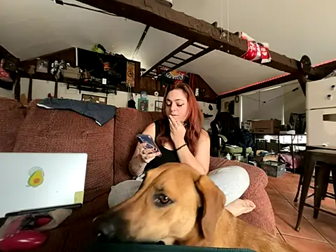 Snapshot of PeridotPrincessOfficial chatting on 12, 11, 2025 PeridotPrincessOfficial online show from 12, 11, 2025