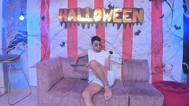 Juicy Creww online show from 16, 10, 2025