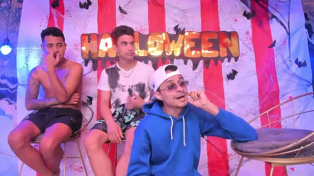 Juicy Creww online show from 17, 10, 2025