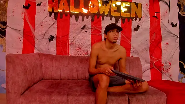 Juicy Creww online show from 24, 10, 2025