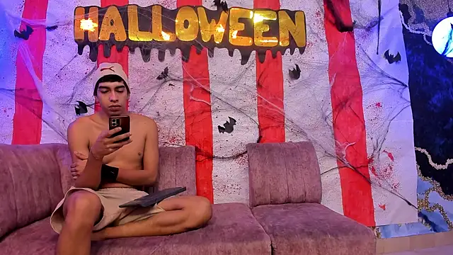 Juicy Creww online show from 31, 10, 2025