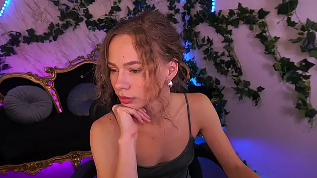 ShyySiren online show from 19, 10, 2025