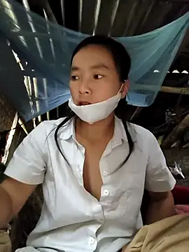 lily-00 online show from 8, 11, 2025