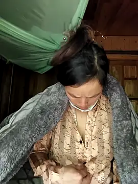 lily-00 online show from 22, 11, 2025