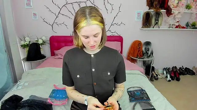 SabrinaRayX online show from 10, 3, 2026