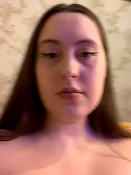 Snapshot of siennsky chatting on 21, 10, 2025 siennsky online show from 21, 10, 2025