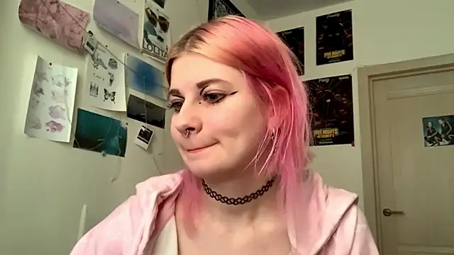 PinkVampire online show from 4, 10, 2025
